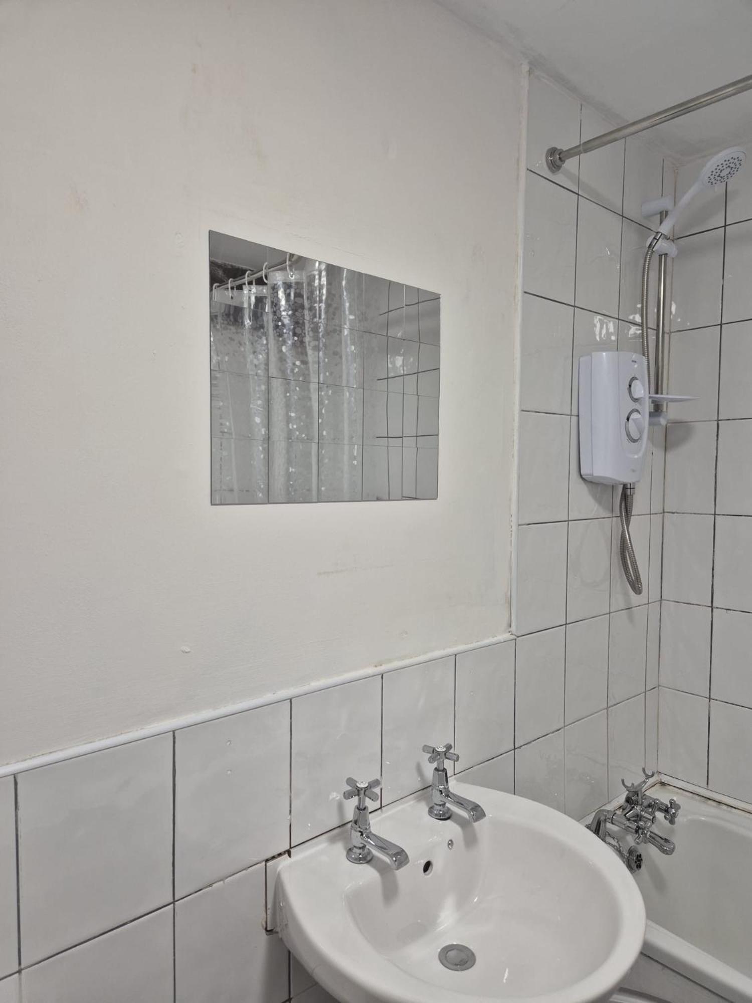 Rainford Gardens By Ustay Aparthotels Liverpool Extérieur photo